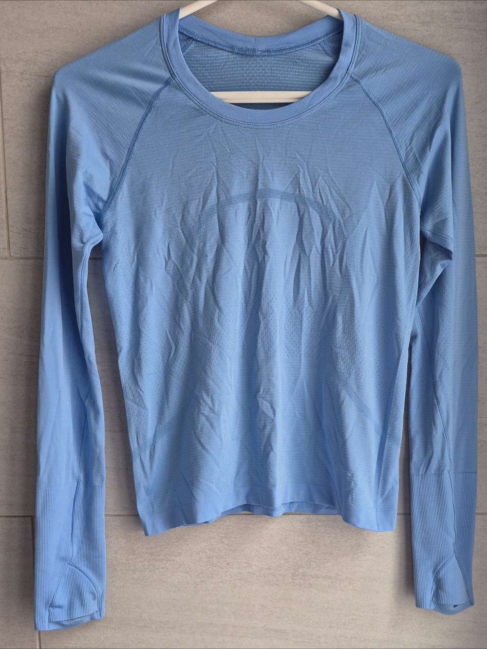 Lululemon Swiftly Tech Long Sleeve Race Length- Small